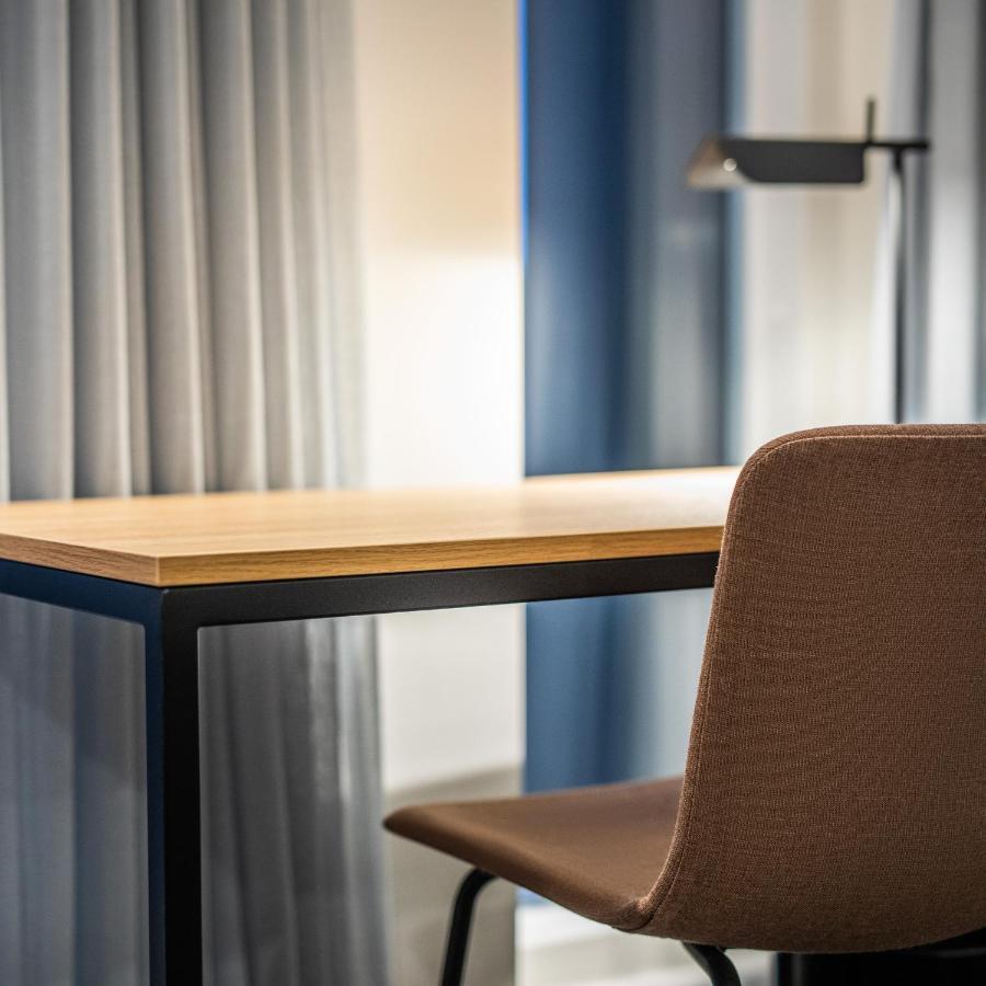 Comwell Copenhagen Portside Dolce By Wyndham Hotel Kültér fotó Detail of the table and chair