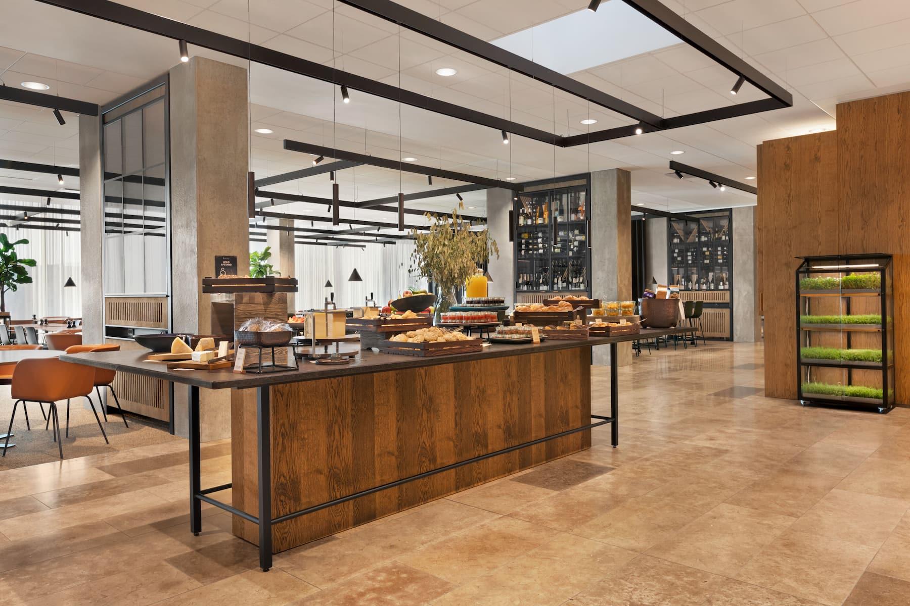 Comwell Copenhagen Portside Dolce By Wyndham Hotel Kültér fotó Breakfast buffet at the hotel
